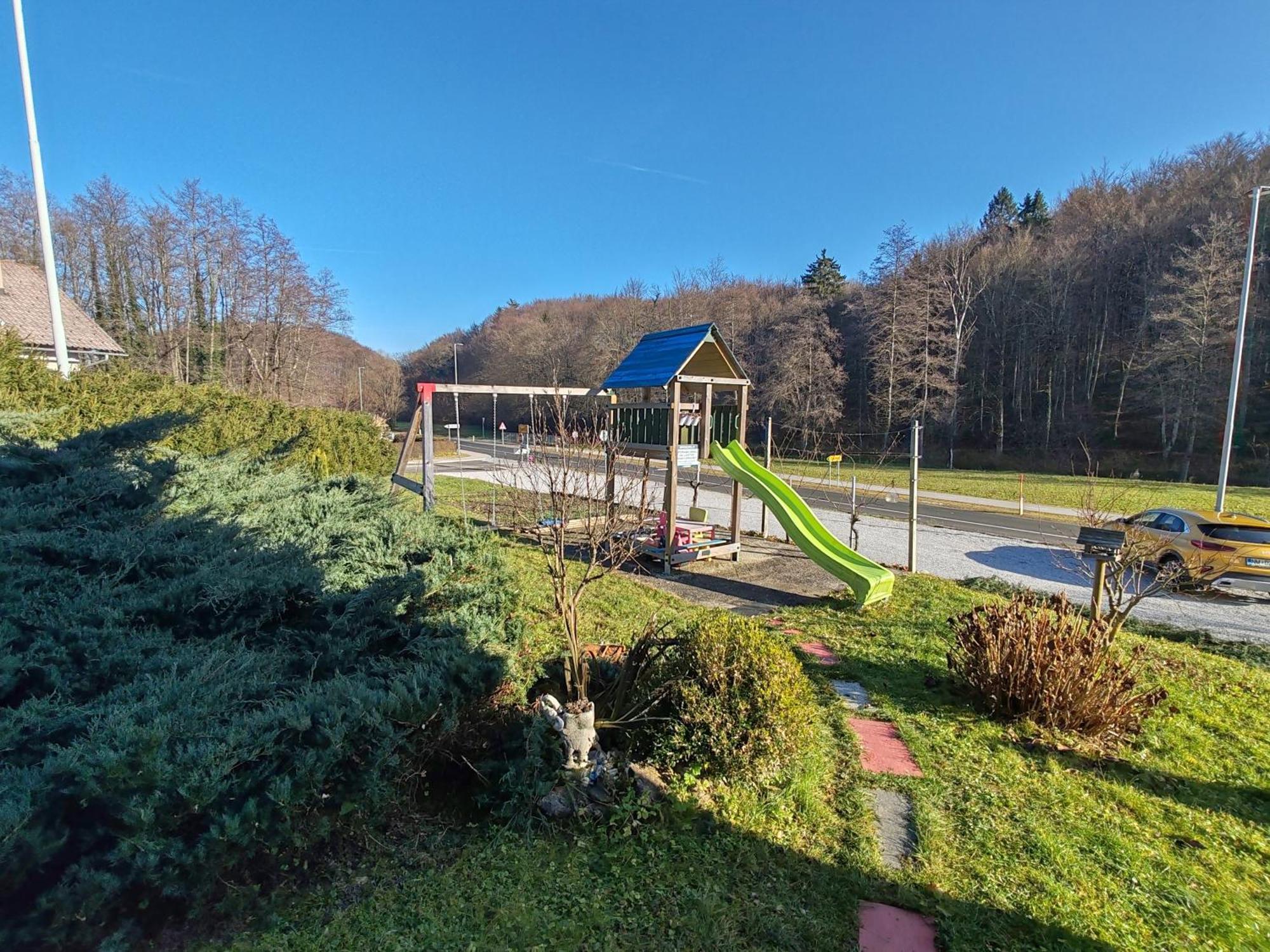 Apartment Preseren Smarjeske Toplice Buitenkant foto